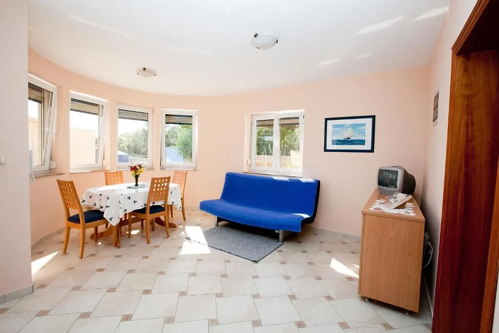 Apartments Petani Kožino